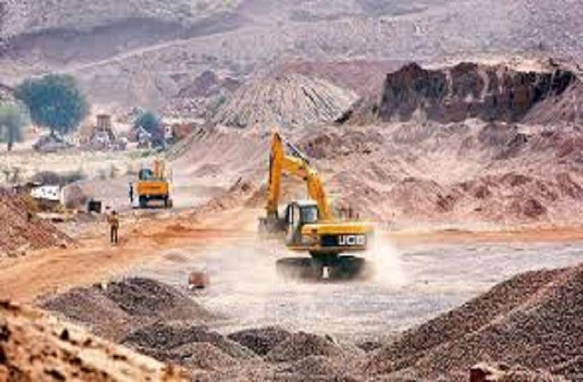 mining नई खोजों को लेकर खान विभाग नहीं बढ़ पा रहा आगे अडानी को नंदराज पहाड़ देने के लिए मृतकों से भी कराए गए हस्ताक्षर, माइनिंग ठेका रद्द
