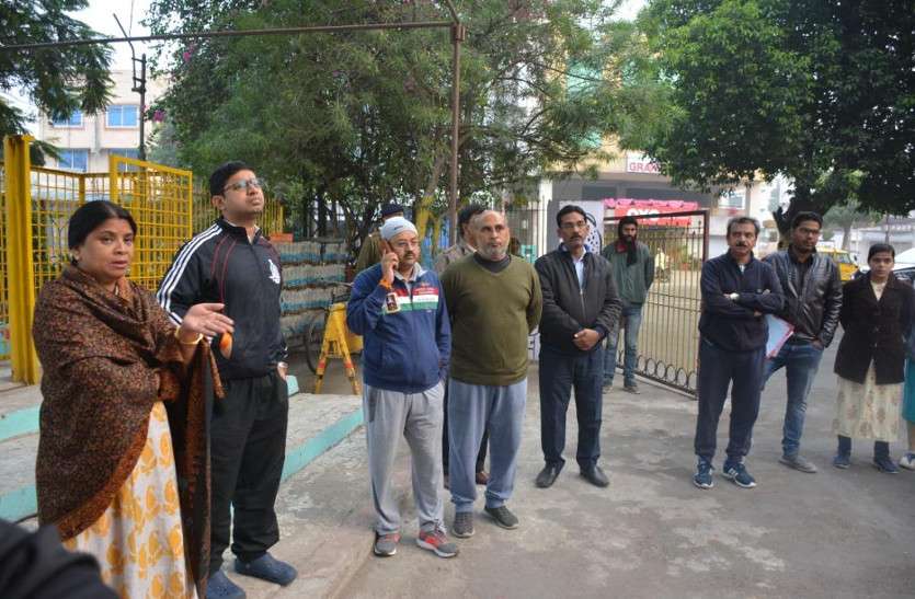 Hard work for cleanliness in Municipal Corporation शहर को स्वच्छ बनाने कभी कर्मचारियों की क्लास तो कभी हो रहे निरीक्षण