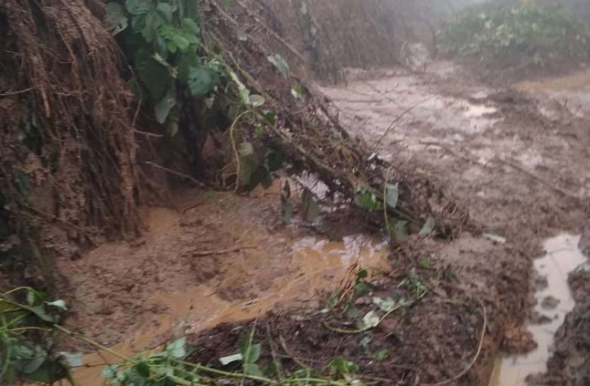 , मकान मालिक की गिरफ्तारी की मांग