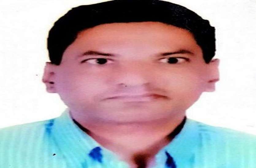 दिव्यांगता को कभी नहीं बनाई कमजोरी, 14 प्रतियोगिता परीक्षा में संजय ने लहराया परचम दिव्यांगता को कभी नहीं बनाई कमजोरी, 14 प्रतियोगिता परीक्षा में संजय ने लहराया परचम