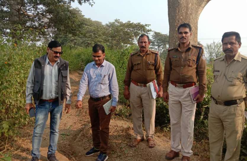 Mother took her to death, robbed jewelry, then came home and slept मां को घर से बाहर ले जाकर उतारा मौत के घाट, लूटे जेवर, फिर घर में आकर सो गया
