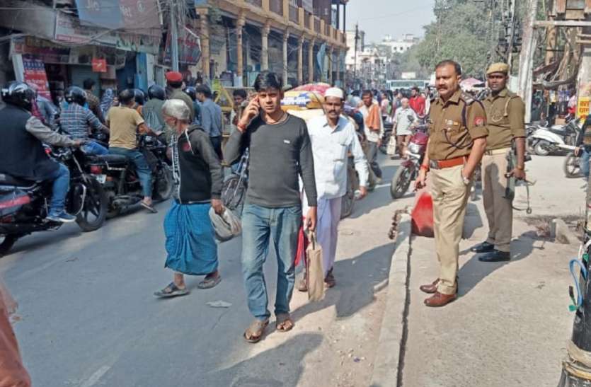 Old Kashi One Way System यातायात व्यवस्था दुरुस्त करने को पुरानी काशी में लागू हुआ वन-वे