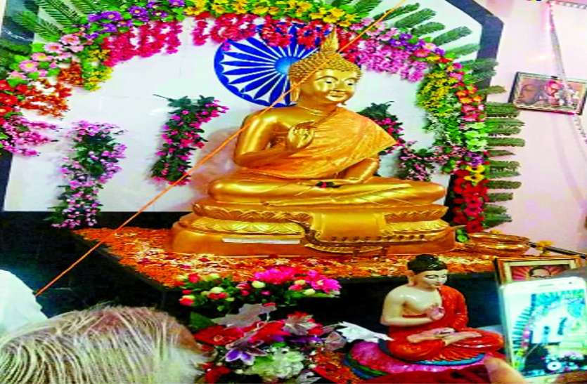थाईलैंड से आई भगवान बुद्ध प्रतिमा थाईलैंड से आई भगवान बुद्ध प्रतिमा