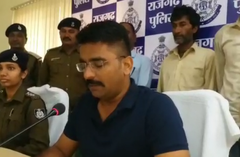 crime_rajgarh.png हत्या करने के बाद बोले गाय के सिंह से मर गया बबलू
