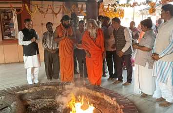 Khandwa's Dadaji mandir built on the lines of Ram mandir of Ayodhya अयोध्या में रामलला मंदिर बनने जा रहा है, उसी तर्ज पर दादा दरबार का बने भव्य मंदिर