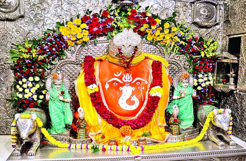 खजराना गणेश मंदिर के लाइव दर्शन 10 दिनों से बंद खजराना गणेश मंदिर के लाइव दर्शन 10 दिनों से बंद