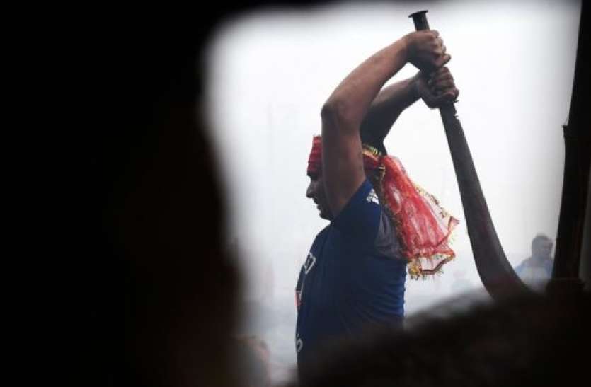 nepal animal sacrifice नेपाल: आस्था के आगे सुप्रीम कोर्ट के फैसले की अनदेखी, 30 हजार पशुओं की दी जाएगी बलि