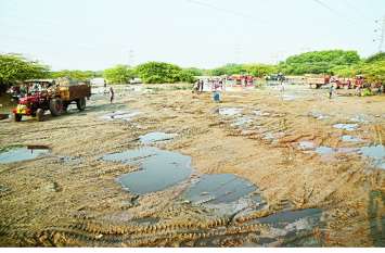 People captured Kota Thermal's fly ash at kota Rajasthan सरकार की नजर हटते ही कोटा की राख पर 7 ठेकेदारों ने किया अवैध कब्जा, चोर दरवाजे से हो रहा खेल