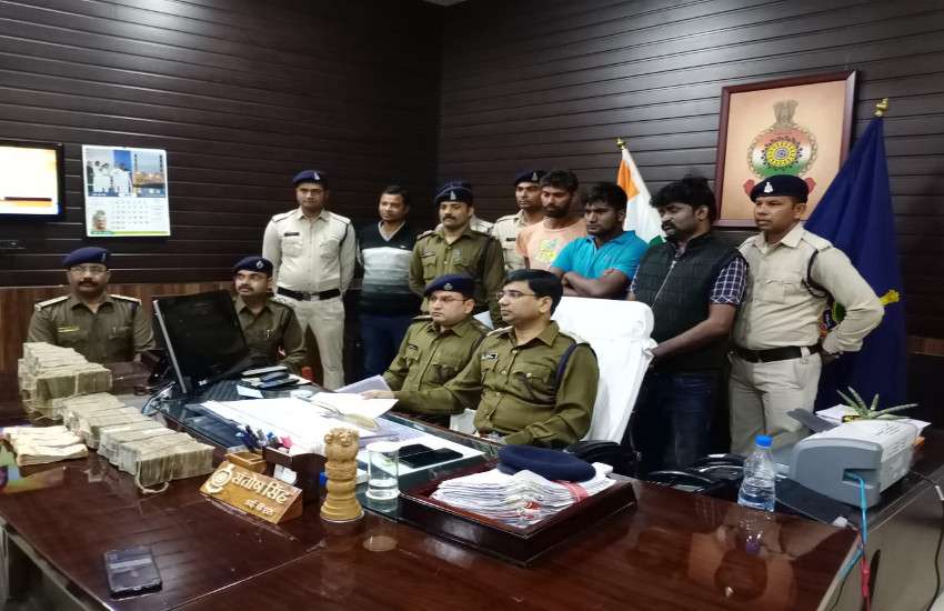 13 लाख की लूट का मास्टर माइंड निकला भाजपा नेता नगर पंचायत अध्यक्ष, पुलिस ने ऐसे किया खुलासा
