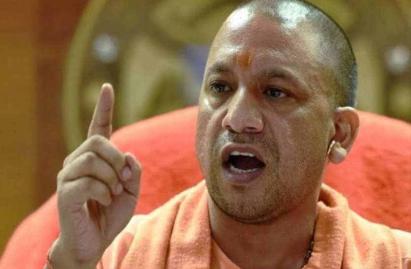 Yogi Adityanath सरकारी खर्च पर होगा उन्नाव पीड़िता का इलाज, सीएम योगी ने तलब की रिपोर्ट, सख्त कार्रवाई के दिये निर्देश