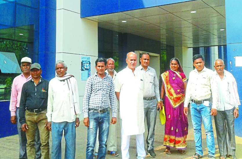 कुकुरदी के ग्रामीणों ने पंचायत चुनाव बहिष्कार की चेतावनी दी कुकुरदी के ग्रामीणों ने पंचायत चुनाव बहिष्कार की चेतावनी दी