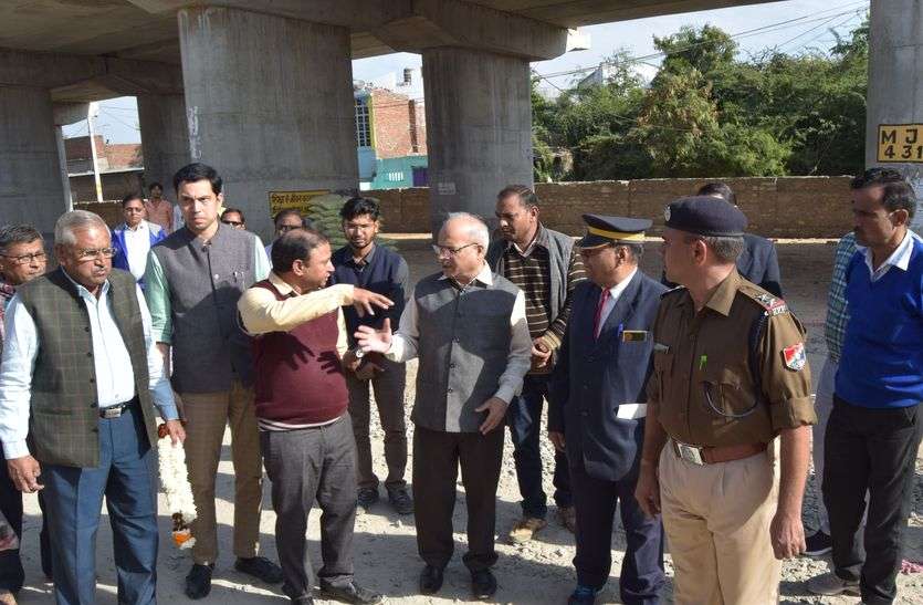 यात्रियों को मिले सुविधाएं, नहीं हो परेशानी यात्रियों को मिले सुविधाएं, नहीं हो परेशानी