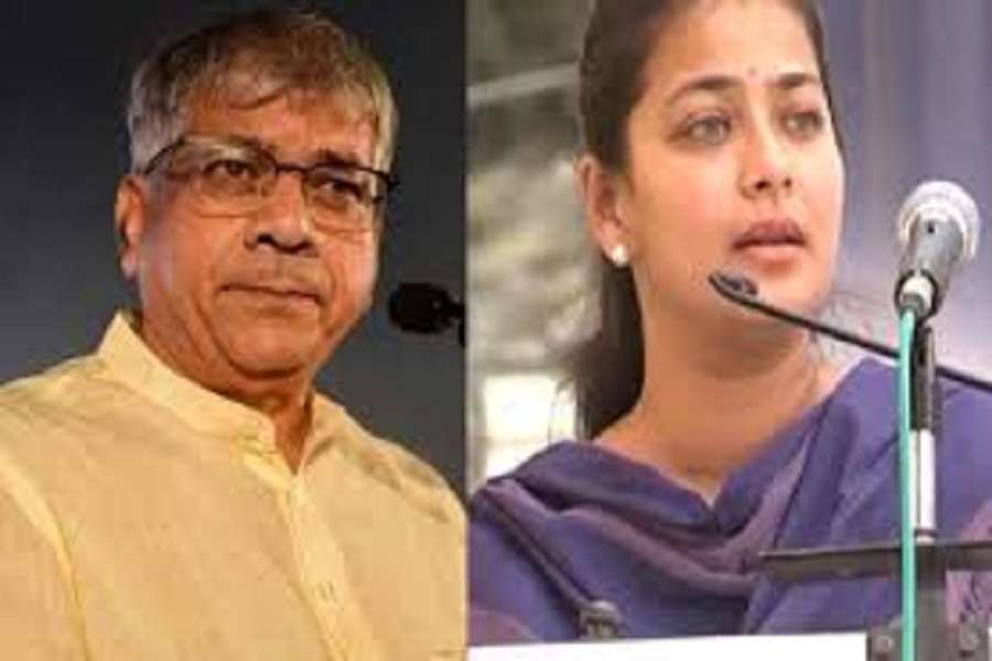 maha politics : हैदराबाद इनकाउंटर मामले में शिवसेना -कांग्रेस आमने -सामने ,