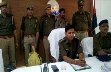 Police disclosed to Awaidh Aslaha factory खेत में संचालित असलहा फैक्ट्री का पुलिस ने किया खुलासा, आरोपी सहित उपकरण और तमंचे बरामद