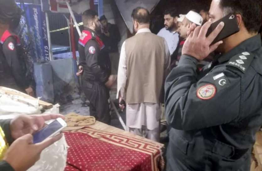 blast in lahore पाकिस्तान: लाहौर में एक इलेक्ट्रॉनिक दुकान में जोरदार धमाका, एक की मौत