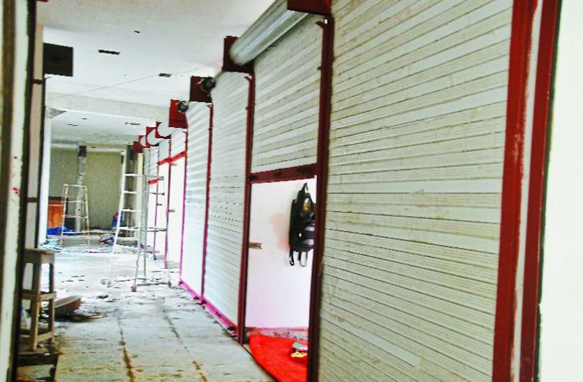 गोपाल मंदिर के पीछे बने मार्केट में दुकानों की लॉटरी 17 दिसंबर को गोपाल मंदिर के पीछे बने मार्केट में दुकानों की लॉटरी 17 दिसंबर को
