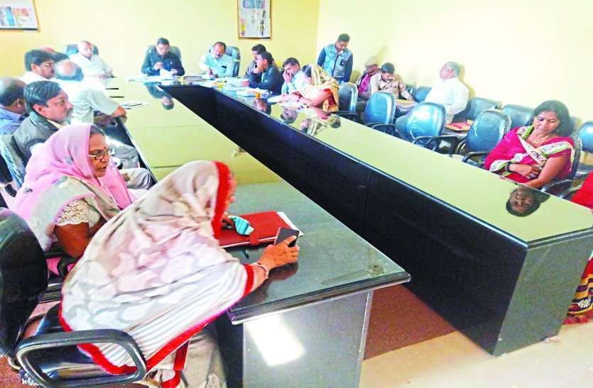 नगरीय निकाय चुनाव : जिले के 137 वार्डों में चार लोगों का फार्म निरस्त, 496 नामांकन सही पाए गए