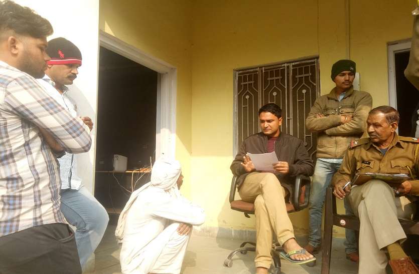 सो रही 9 माह की बालिका की संदिग्ध मौत, परिजन बोले- जानवर ने किया हमला सो रही 9 माह की बालिका की संदिग्ध मौत, परिजन बोले- जानवर ने किया हमला