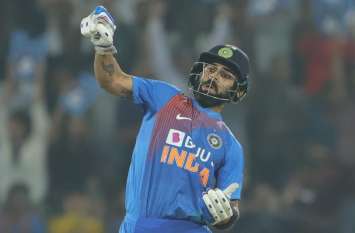 Virat Kohli take revenge after year to kesrick williams in Hyderabad T20 कोहली ने यूं ही नहीं विंडीज के गेंदबाज की काटी रसीद, बल्कि लिया 2 साल पहले का बदला