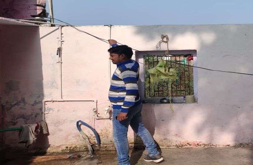 47 स्थानों पर पकड़ी बिजली चोरी 47 स्थानों पर पकड़ी बिजली चोरी