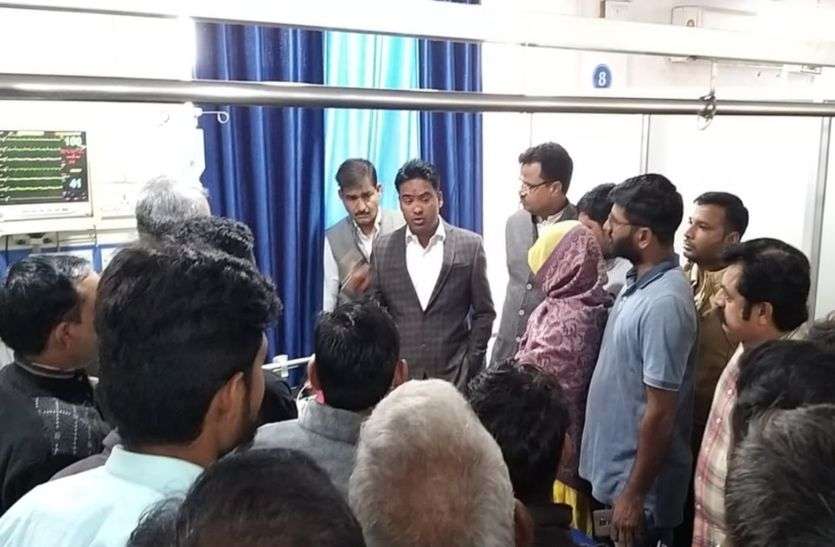 पुलिस हिरासत में खाया जहर, थाना प्रभारी व एएसआई लाइन हाजिर पुलिस हिरासत में खाया जहर, थाना प्रभारी व एएसआई लाइन हाजिर