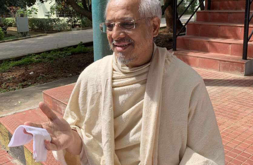 संसार की खटपट-झटपट मिटाने वाला मंत्र है मौन-देवेंद्रसागर संसार की खटपट-झटपट मिटाने वाला मंत्र है मौन-देवेंद्रसागर