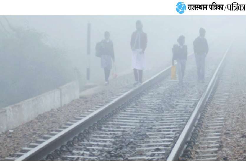 उत्तरी हवाओं ने बढ़ाया सर्दी का सितम, पारा 7.5 डिग्री पर ठिठका उत्तरी हवाओं ने बढ़ाया सर्दी का सितम, पारा 7.5 डिग्री पर ठिठका