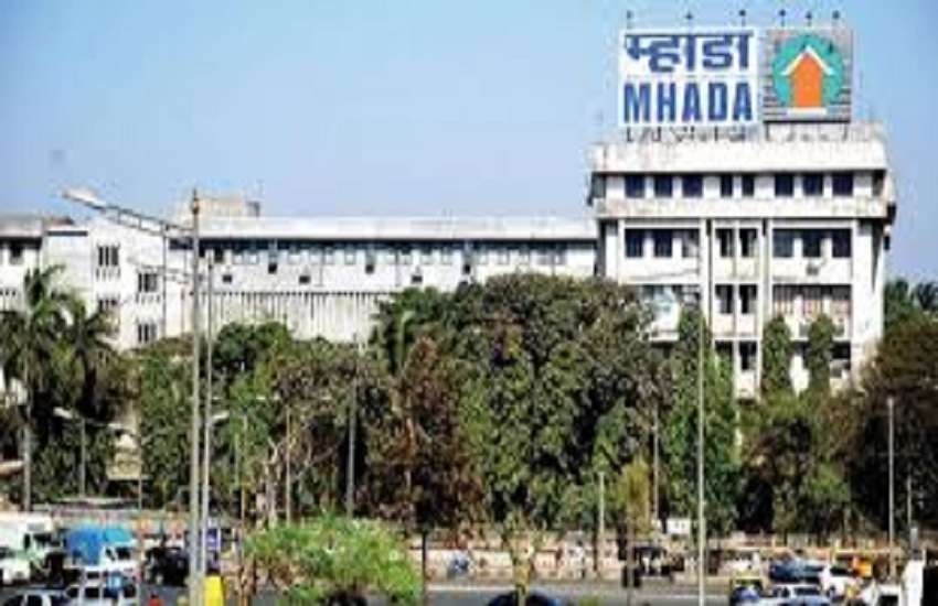 MHADA में अपने ही Boss के साथ अधिकारी ने किया ये गलत काम, 'मास्टर लिस्ट' में एक्स्ट्रा चढ़ाए पांच नाम ?