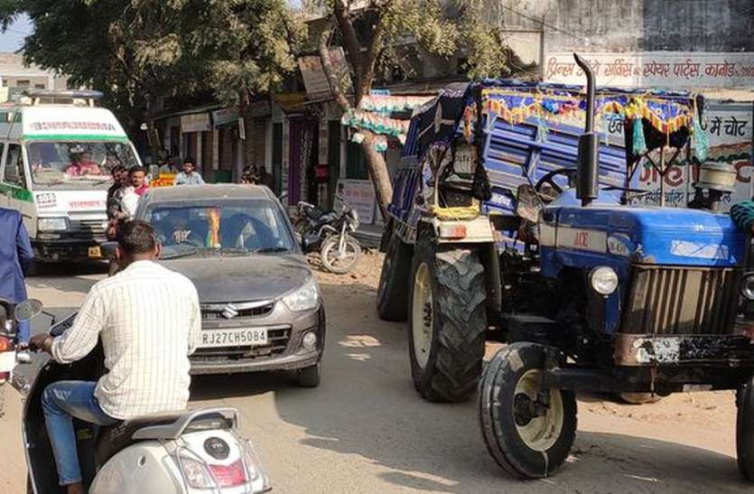 उदयपुर का एक ऐसा नगर, जहां ठेकेदारों की मनमानी से जनता हो रही है गुमराह उदयपुर का एक ऐसा नगर, जहां ठेकेदारों की मनमानी से जनता हो रही है गुमराह