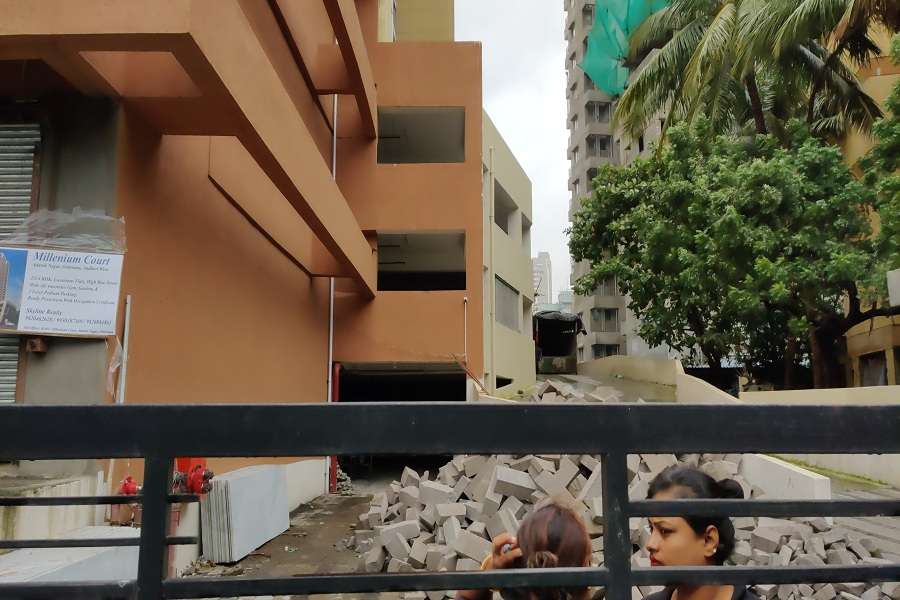 MHADA से लेकर Mantralay तक अधिकारियों में मची खलबली, 'पत्रिका' एक्सपोज़ खबर का असर ?