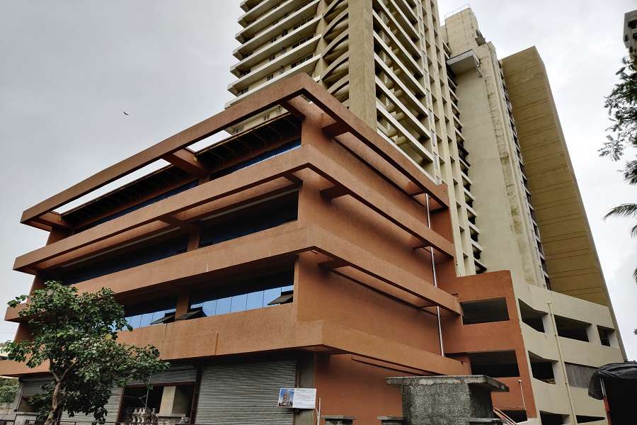 MHADA से लेकर Mantralay तक अधिकारियों में मची खलबली, 'पत्रिका' एक्सपोज़ खबर का असर ?
