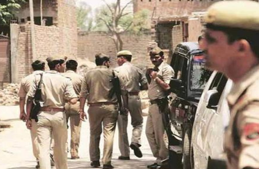 मरने पर मिलते करोड़ों रुपए, खुद की जगह दूसरे को जलाया, पुलिस ने यूं खोला राज मरने पर मिलते करोड़ों रुपए, खुद की जगह दूसरे को जलाया, पुलिस ने यूं खोला राज