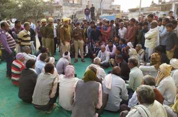Died for not giving 21 lakh rupees for borrowing उधारी के 21 लाख रुपए नहीं देने पर दी जान