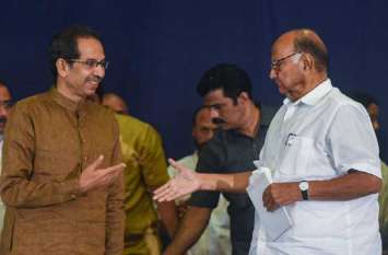 Maharashtra: CM Uddhav meets NCP chief Sharad Pawar महाराष्ट्र: विभाग बंटवारे का फॉर्मूला तय, कैबिनेट विस्तार का अभी नहीं निकला मुहूर्त