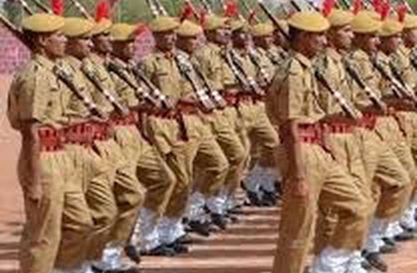 उदयपुर पुलिस ने बेच दी जब्त की गई एक डंपर अवैध बजरी! उदयपुर पुलिस ने बेच दी जब्त की गई एक डंपर अवैध बजरी!