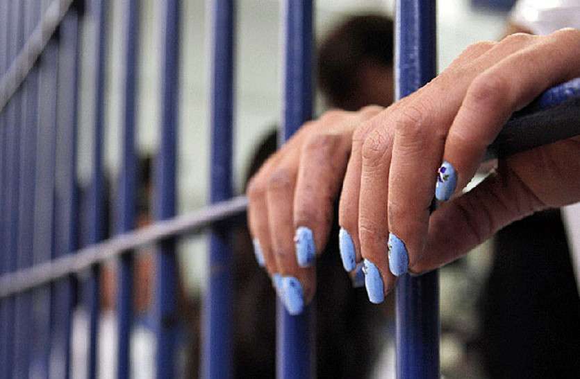 jaipur crime जयपुर में महिला सहित चार ड्रग स्मगलर गिरफ्तार, भारी मात्रा में स्मैक और गांजा बरामद