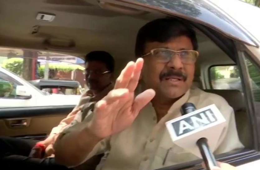 21.jpg महाराष्ट्र में झटका देने के बाद फिर बीजेपी के साथ शिवसेना, अब सिर्फ एक सवाल?