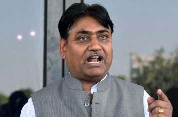 Minister govind dotasara statement on movie panipat controversy पानीपत पर भड़के डोटासरा, कहा: फिल्म निर्माता कर रहे महापुरुषों की छवि धूमिल, बैन हो मूवी, देखें वीडियो