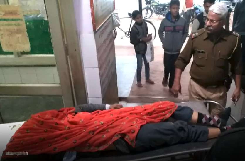 car accident in dholpur one killed in Moving vehicle tire out accident टायर निकल जाने से बेकाबू होकर पलटी कार, हादसे में कंपाउंडर की दर्दनाक मौत