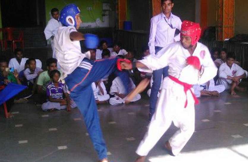 karatey.jpg कराते में 46 खिलाड़ी राज्य स्तर के लिए चयनित