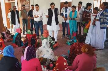 mal nutrition अगर, नियमित बंटता है पोषाहार तो बच्चे कैसे हैं कुपोषण का शिकार