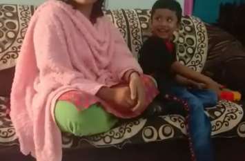 Dada lodges complaint of kidnapping, mother goes viral with child दादा ने दर्ज कराई अपहरण की शिकायत, मां ने बच्चे के साथ वायरल किया वीडियो