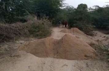 Case filed against those who surrounded the team of Mining Department, खनन विभाग की टीम को घेरने वालों के खिलाफ मामला दर्ज, अब भारी भरकम होगी वसूली
