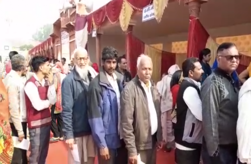 health.png bulandshahr: स्वास्थ्य मेले में उमड़ी मरीजों की भीड़, डॉक्टरों ने नियमित व्यायाम करने की दी सलाह, देखें Video