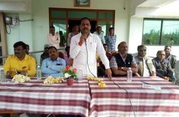 Congress raised questions about railway land demarcation रेलवे जमीन सीमांकन को लेकर कांग्रेस ने उठाए सवाल