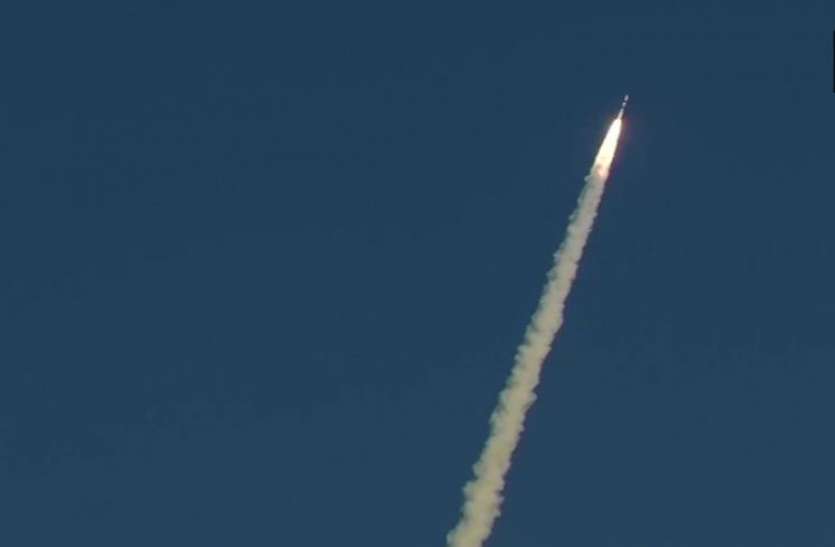 is.jpg इसरो ने रचा इतिहास, PSLV-C48 की लॉन्चिंग के साथ अंतरिक्ष में देश की दूसरी 'खुफिया आंख'