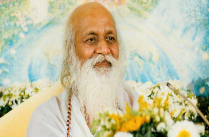 Maharishi Mahesh Yogi भले ही यह गुमनाम छोटा सा गांव है, फिर भी यहां 200 देशों के लोग ज्ञानार्जन के लिए पहुंचते हैं