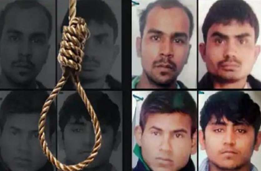 निर्भया गैंगरेप केस : खाना-पीना छोड़ा...रातभर काट रहे चक्कर निर्भया गैंगरेप केस : खाना-पीना छोड़ा...रातभर काट रहे चक्कर