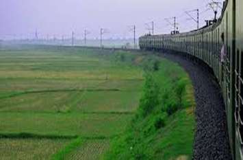 Train will have to wait, because these slow projects ट्रेन का करना होगा इंतजार, क्योंकि धीमी चल रही यह परियोजनाएं