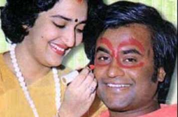 Rajinikanth birthday know facts about marriage love story Latha बड़ी दिलचस्प है रजनीकांत की लव स्टोरी, इंटरव्यू लेने पहुंची लड़की से हुआ प्यार.. दूसरी मुलाकात में की शादी